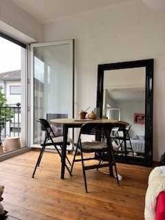 zentrale Wohnung inkl. Echtholz-Boden