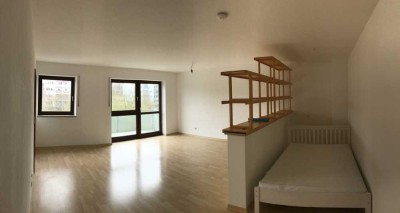 Gepflegte 1-Zimmer-Single-Wohnung mit Balkon und EBK in Neusäß