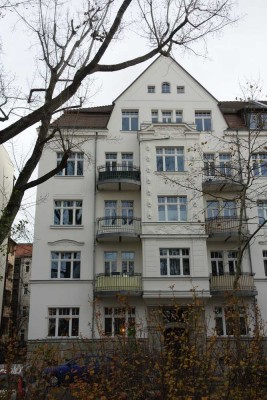 Schöne 2-Zimmer Dachgeschosswohnung mit Balkon in Gohlis-Mitte
