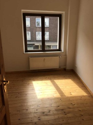 Modernisierter Altbau im Zentrum - 2 Zimmer Wohnung mit Balkon (Z25-1V)