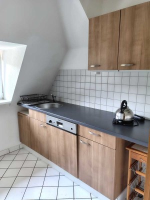 Freundliche und gepflegte 2-Raum-DG-Wohnung in Essen