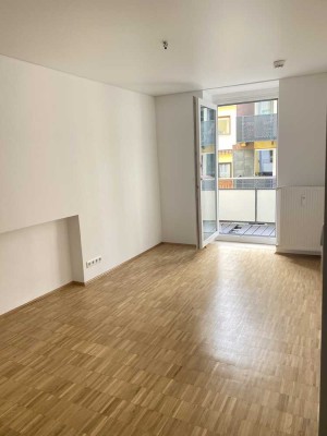 helle, schöne, freundliche Innenstadtwohnung mit Balkon und EBK