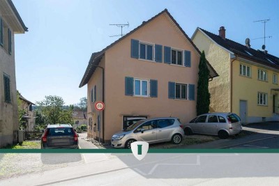 Attraktives, modernisiertes EFH mit PV-Anlage, großer Terrasse und Ökonomiegebäude in Randegg