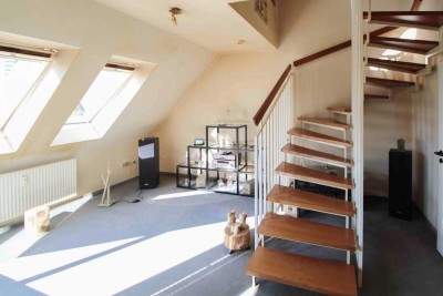 Charmante Maisonette-Wohnung mit Tiefgaragenstellplatz in Kronshagen