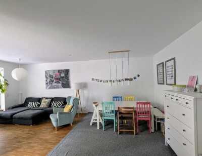 3 Zimmerwohnung mit Loggia, Terrasse und Garten in den Stadtgärten am Henninger Turm