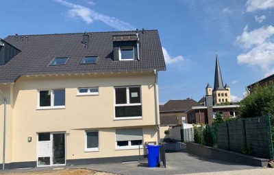 Erstbezug: Exklusive 2-Zimmer Wohnung in Brauweiler im modernen Mehrfamilienhaus mit TG und EBK