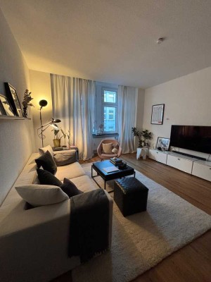 Stilvolle 4-Zimmer-Wohnung mit hochwertiger Inneneinrichtung und Einbauküche in Flingern-NOrd