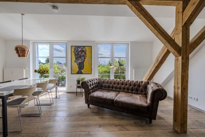 Ein Lebens(t)raum über den Dächern Weilheims