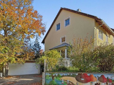 Doppelhaushälfte in idyllischer Lage in Regensburg-Dechbetten