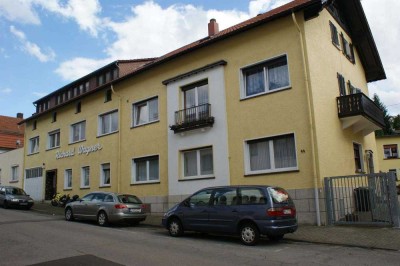 Schöne & modern ausgebaute 4ZKBB in 3 Familienhaus