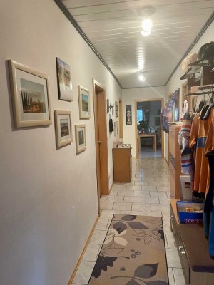 Freundliche 4-Zimmer-DG-Wohnung mit Einbauküche in Kelheim