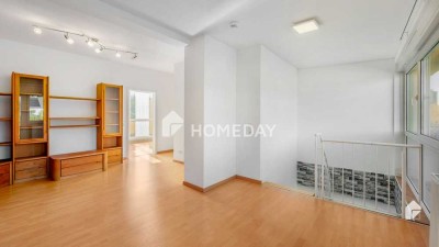 Moderne 2,5-Zimmer-Maisonette-Wohnung mit Balkonen und Garagenstellplatz in gefragter Lage
