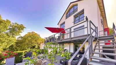 Traumhafte Villa mit phantastischem Blick übers Neckartal