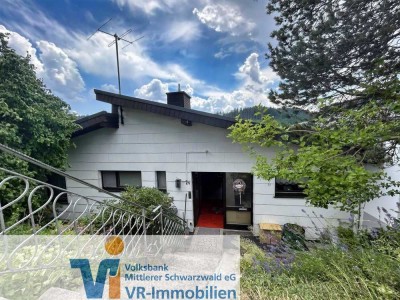 Willkommen Daheim - Familienfreundliches Reihenhaus mit Garten & Ausblick in Furtwangen!
