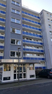 Über den Dächern von Marl ! 4 Zimmer Wohnung mit Balkon und Aufzug im 6.OG !