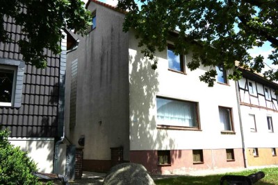 Doppelhaushälfte mitten in Werlaburgdorf gelegen