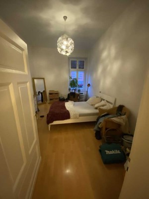 Altbauwohnung für Familien/WG/Paare/Senioren