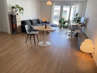 Helle ruhige 3 Zimmer Neubau Wohnung mit Balkon und Tiefgarage nahe Metzingen Bahnhof