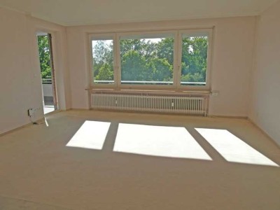 Helle 4-Zimmer Endetagenwohnung mit 2 Balkonen