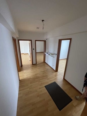Ansprechende 2 Zimmer-Wohnung Friedensstraße - 4. Stock -  kein Aufzug!