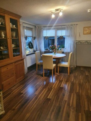 WG Zimmer provisionsfrei zu vermieten 4x in ca. 103 m2 Wohnung