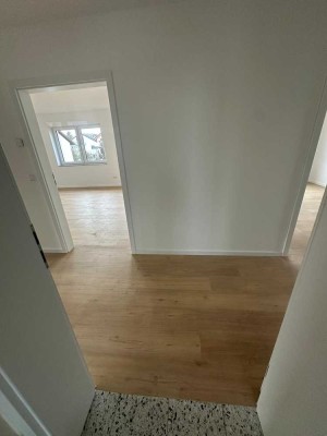 Hochwertige 4-Zimmer Wohnung im OG in Sindelfingen