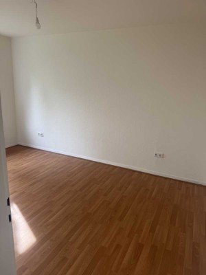 2-Zimmer-Hochparterre-Wohnung mit Balkon in Ratingen