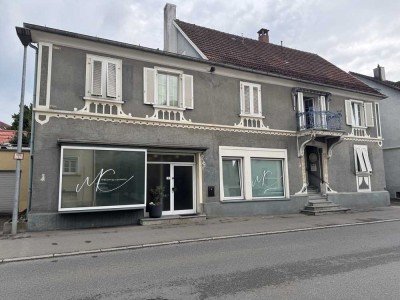 Mehrfamilienhaus mit Gewerbeeinheit in Toplage von Tettnang – Kapitalanlage ohne Maklerprovision