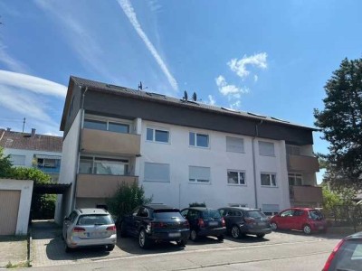 Frisch sanierte 3-Zi. mit 2  Balkonen ruhige Lage