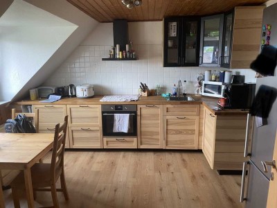 Vollständig renovierte 3-Zimmer-Dachgeschosswohnung mit Einbauküche in Neuwied-Engers