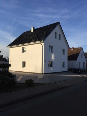 Geschmackvolle 2-Raum-Maisonette-Wohnung mit gehobener Innenausstattung mit EBK in Porta Westfalica