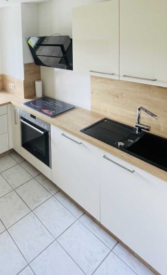 Gepflegte 3-Zimmer Wohnung mit Balkon und EBK in ruhiger Lage in Mering
