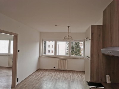 Modernisierte 2-Zimmer-Wohnung mit großer Terrasse in Feldkirchen (Provisionsfrei)