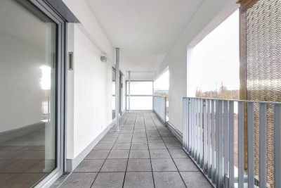Stilvolle Etagenwohnung mit Sonnenbalkon, edlem Parkett und moderner Einbauküche!