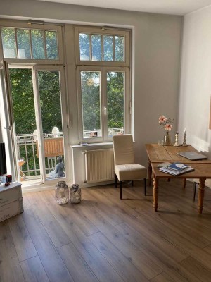 Exklusive, sanierte 2-Zimmer-Wohnung mit Balkon und Einbauküche in Gießen