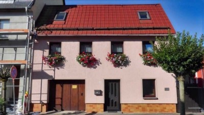 reizvoller Garten und viel Wohnfläche