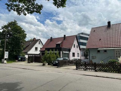 Wohn und Geschäftshaus mit Einliegerwohnung