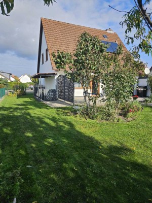 Modernisiertes Einfamilienhaus mit Garage und großem Garten in ruhiger Lage in Worms-Neuhausen