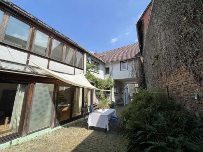 Ein Haus mit Geschichte in Toplage! Helles, sehr gemütliches Einfamilienhaus in Wetzlar-Dutenhofen