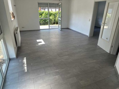Exklusive 2-Zimmer-Erdgeschosswohnung mit EBK, Terrasse und Garten in Neuried