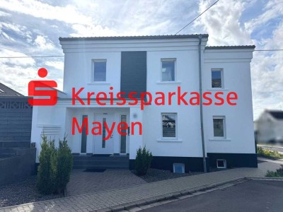 Kernsaniert & bezugsbereit - Modernes Einfamilienhaus mit Garten
