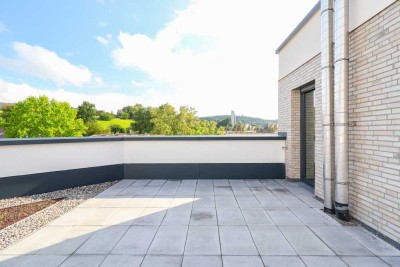 Lichtdurchflutetes Penthouse mit traumhafter Dachterrasse und stilvollem Wohnambiente