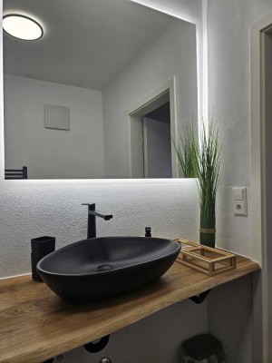 Direkte Seelage mit Seeblick, vollständig renoviert, möbliert