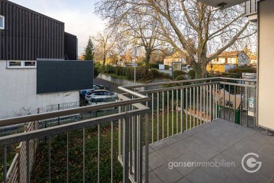 Hattersheim: 1 Zi., Erstbezug nach Sanierung, in gepflegter Liegenschaft, Balkon, Stellplatz