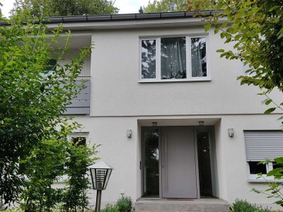 Schöne 2,5 -Zimmer Wohnung in der Mergentheimerstrasse, Würzburg mit Terrasse und Gartenanteil