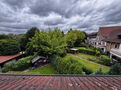 Schöne Dachgeschoßwohnung in ruhiger Lage