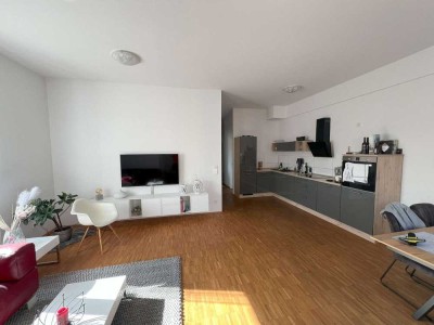 TOP Moderne 3-Zimmer-Wohnung mit Balkon und Tiefgaragenstellplatz*