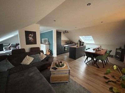 Schöne 3 Zimmer DG-Wohnung zu Vermieten in Waltrop