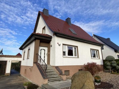Familienidylle mit Terrasse und Garten -- Einfamilienhaus in Glaubitz