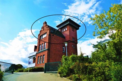 Maisonette in historischem Lotsenturm mit spektakulärem Seeblick